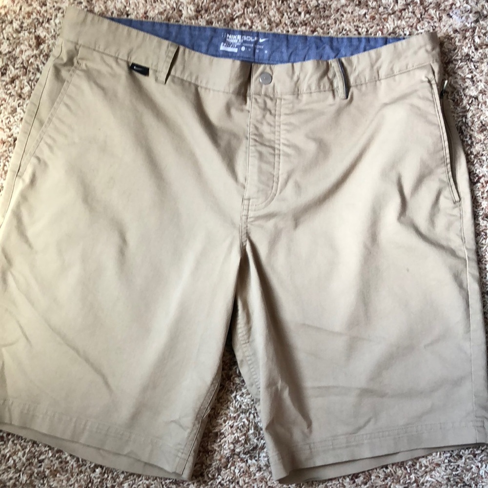 Men’s Nike golf dri-fit EUC 38